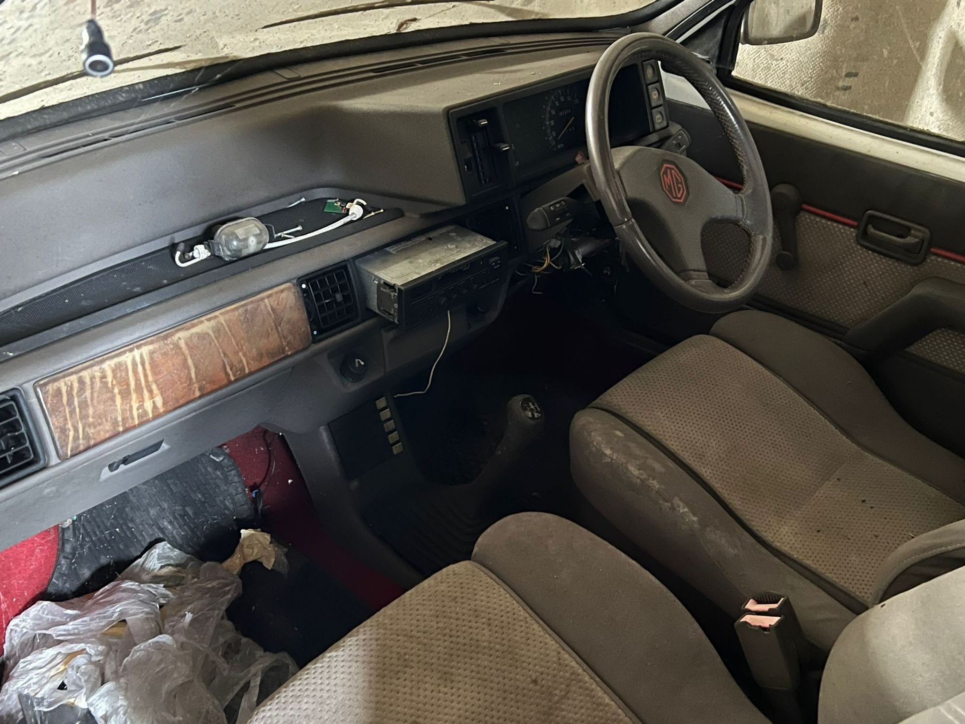 A Rover Metro Turbo Barn find with engine & V5 plus two Rover Metro donor shells. - Image 17 of 29