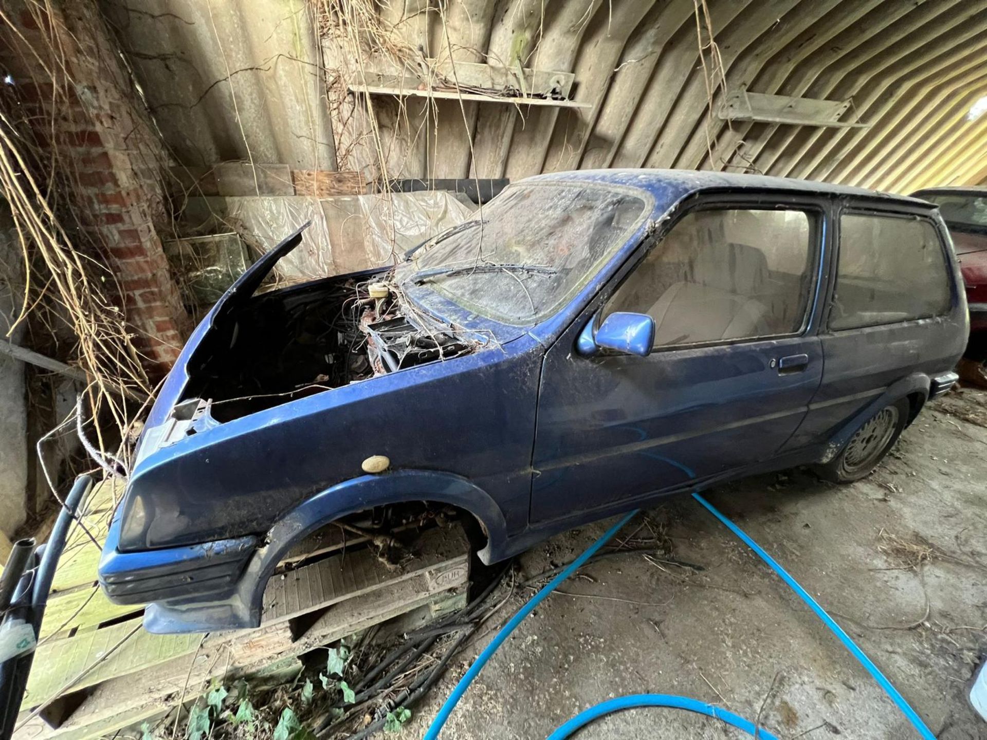 A Rover Metro Turbo Barn find with engine & V5 plus two Rover Metro donor shells. - Image 19 of 29