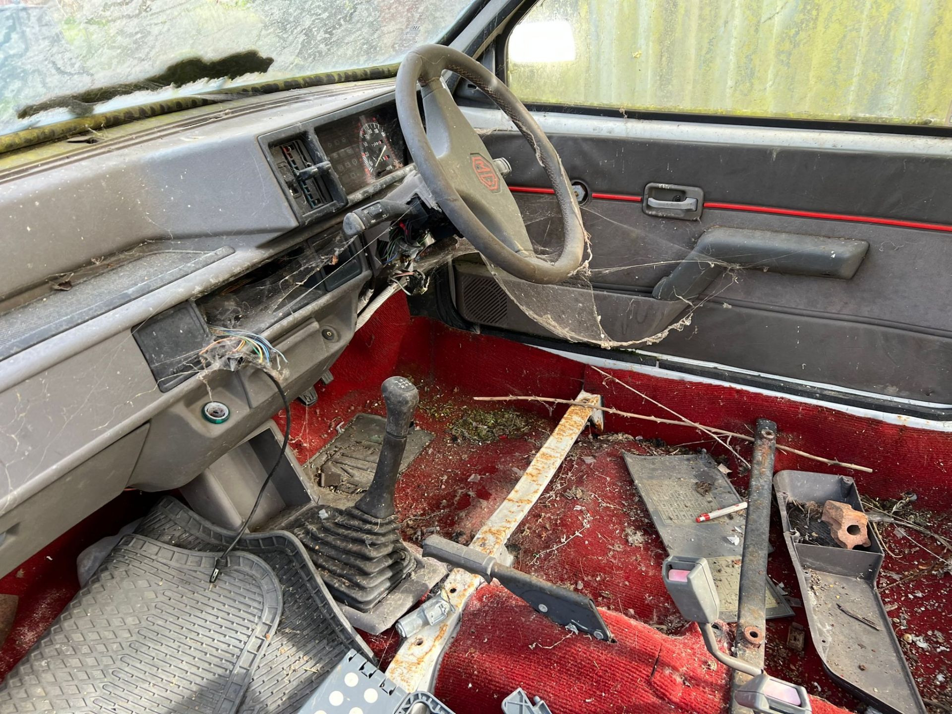 A Rover Metro Turbo Barn find with engine & V5 plus two Rover Metro donor shells. - Image 6 of 29