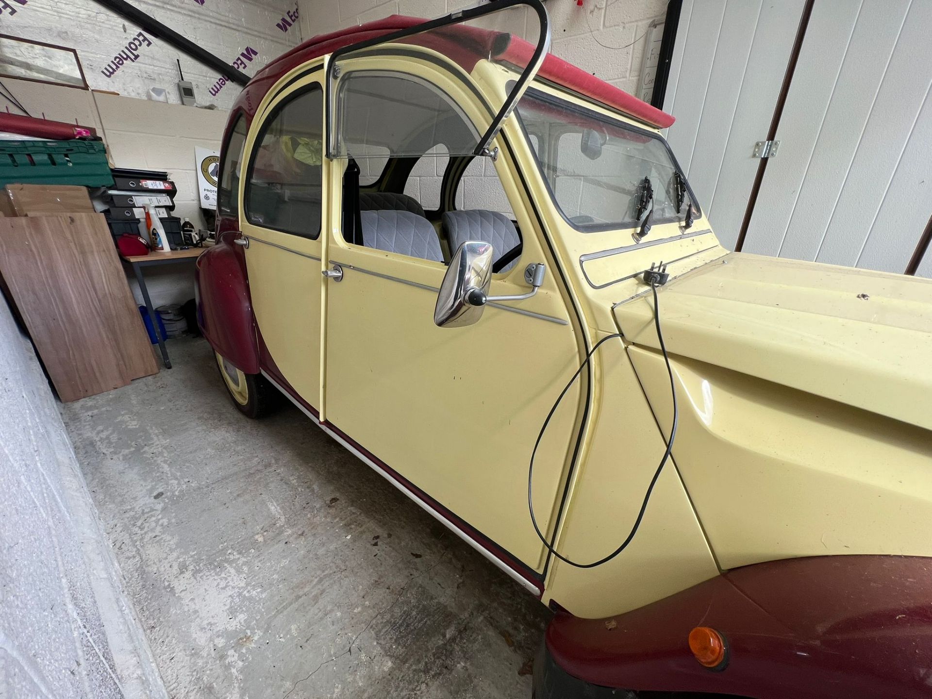 Citroen 2CV6 Special Dolly - Image 4 of 20