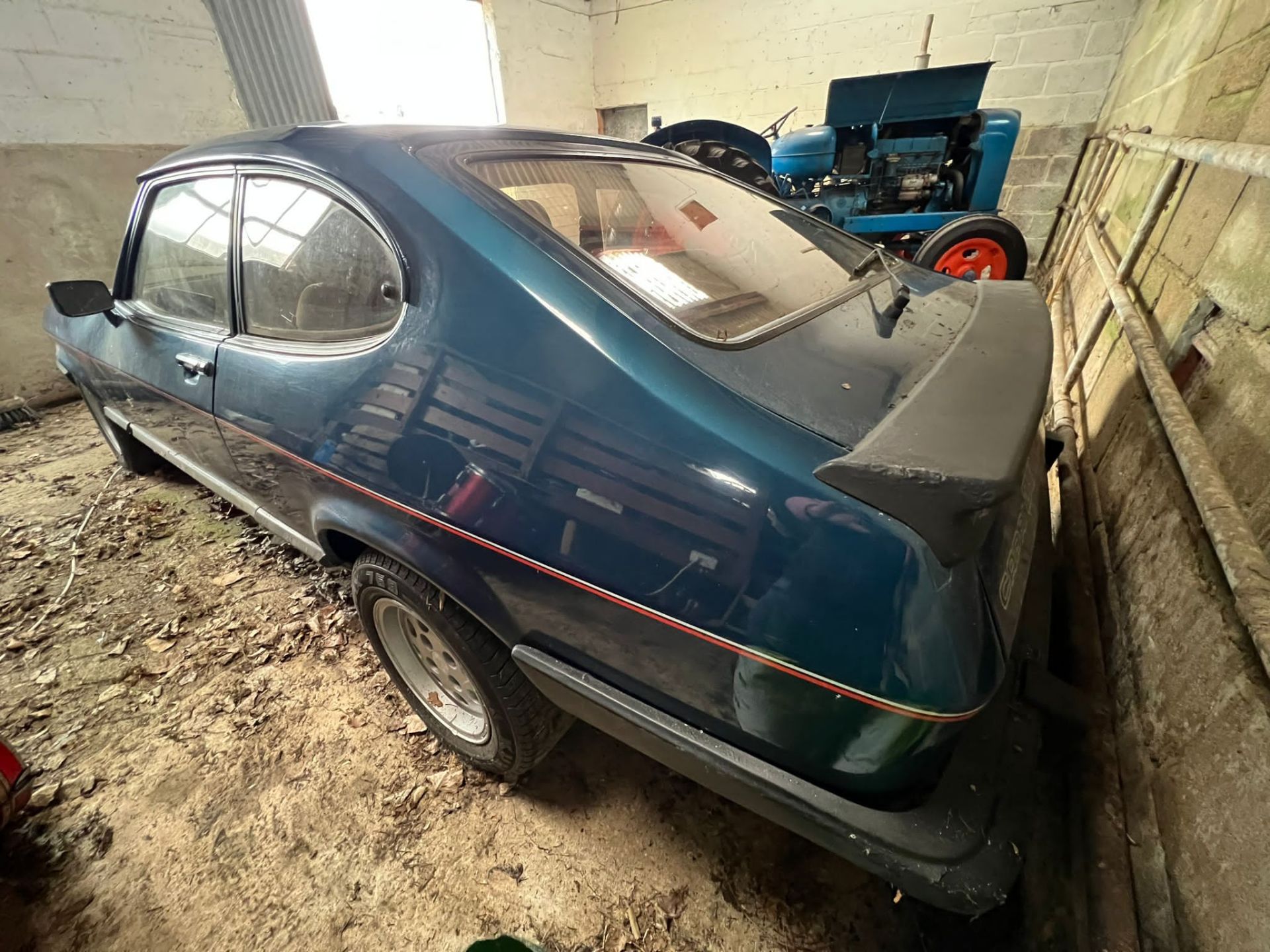 Ford Capri MkIII 2.8 Injection 1981 - Barn Find - Image 17 of 44