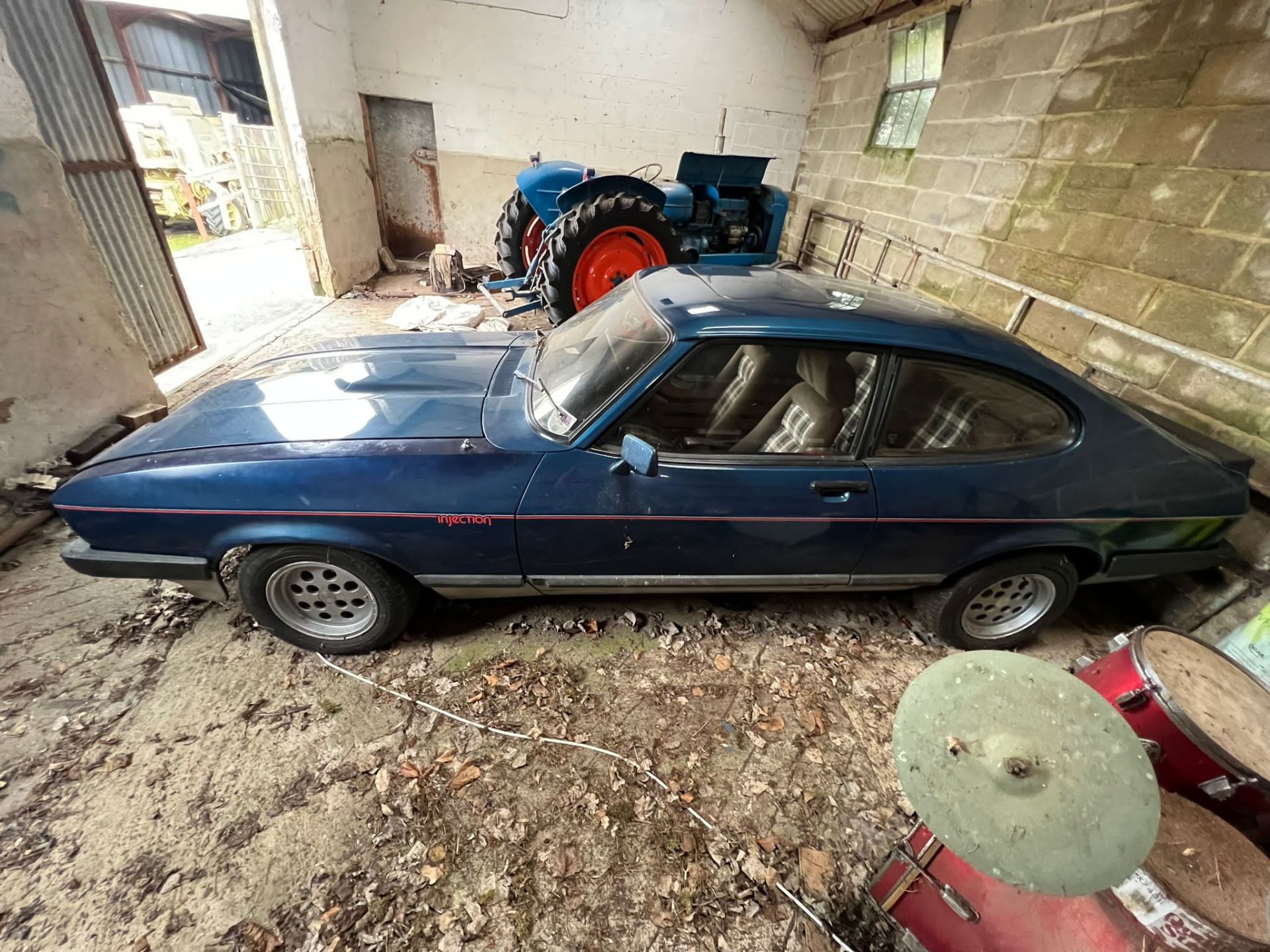 Ford Capri MkIII 2.8 Injection 1981 - Barn Find - Image 7 of 44