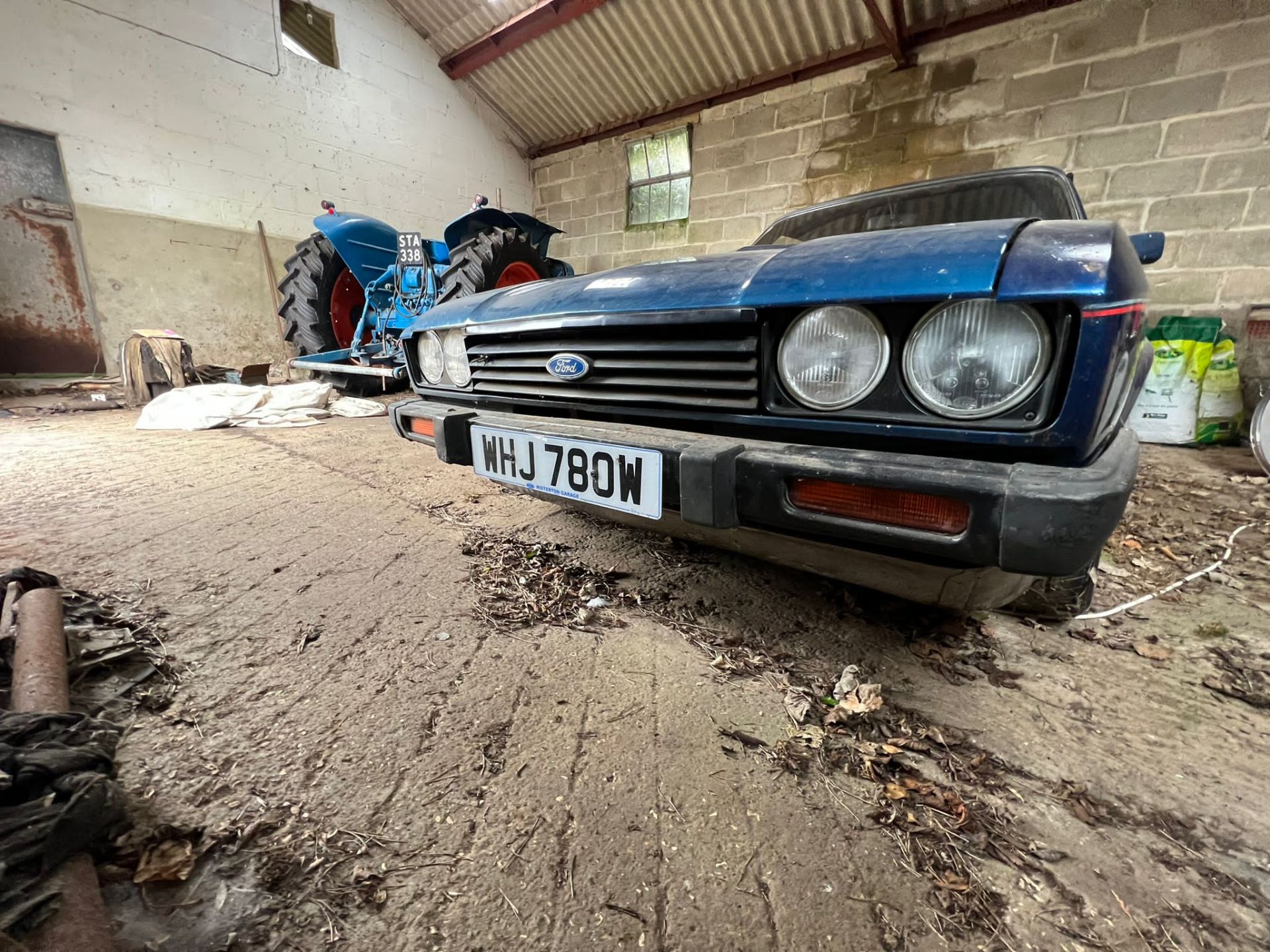 Ford Capri MkIII 2.8 Injection 1981 - Barn Find - Image 4 of 44