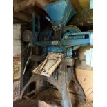 A Hunts BMO U380 Mk III single-phase roller mill