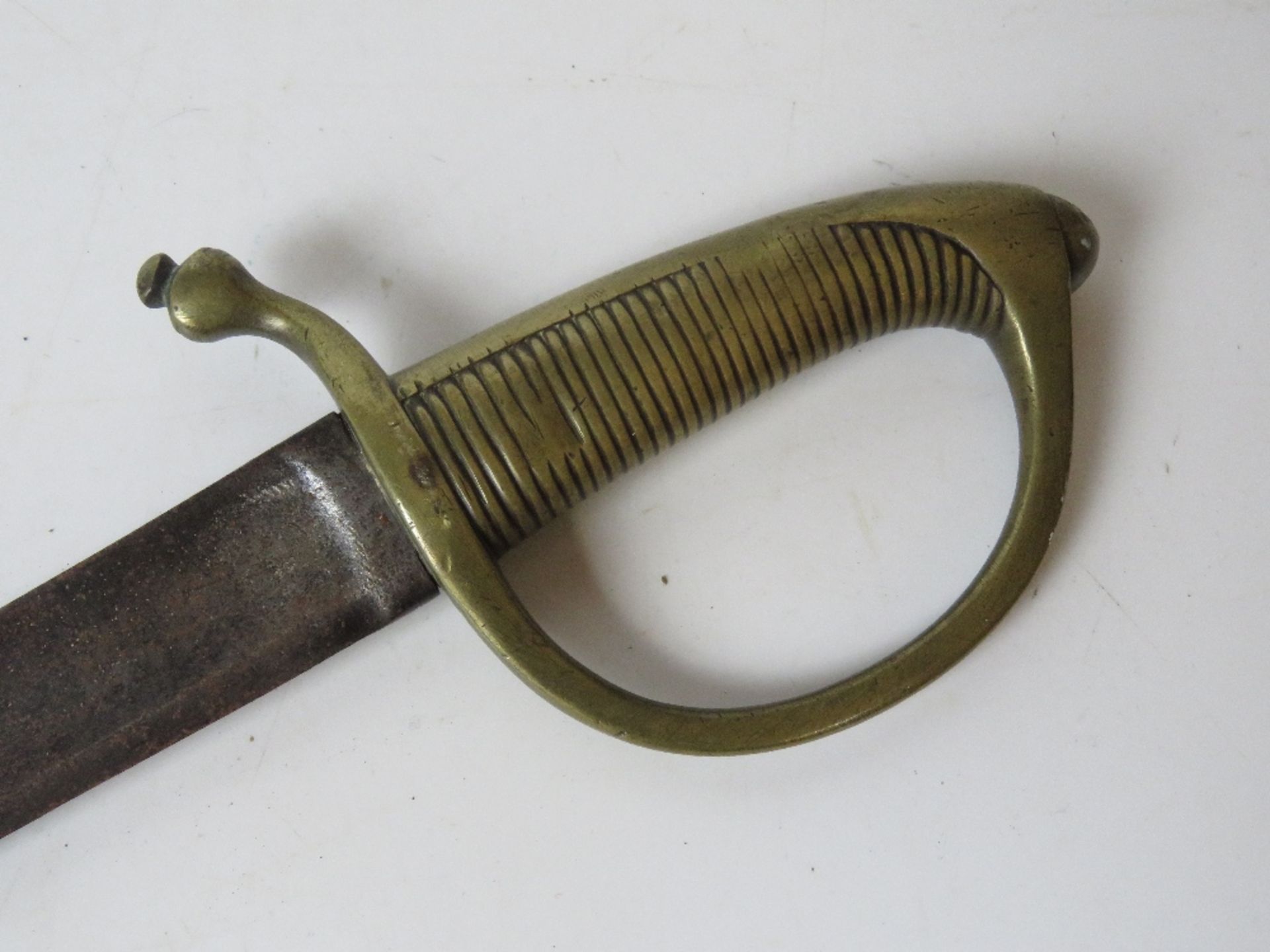 A continental late 18thC/early 19thC brass handle hanger sword with curved single edge blade, - Image 4 of 5