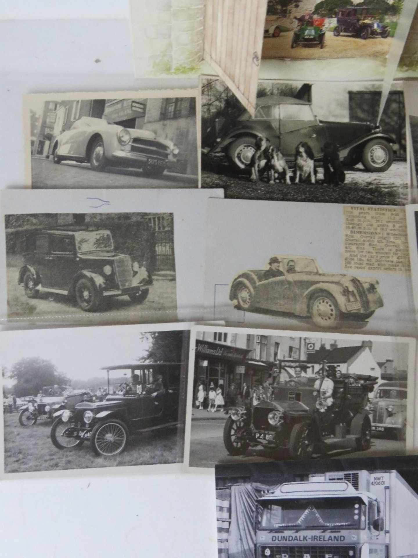 A quantity of assorted motoring themed p - Image 4 of 6