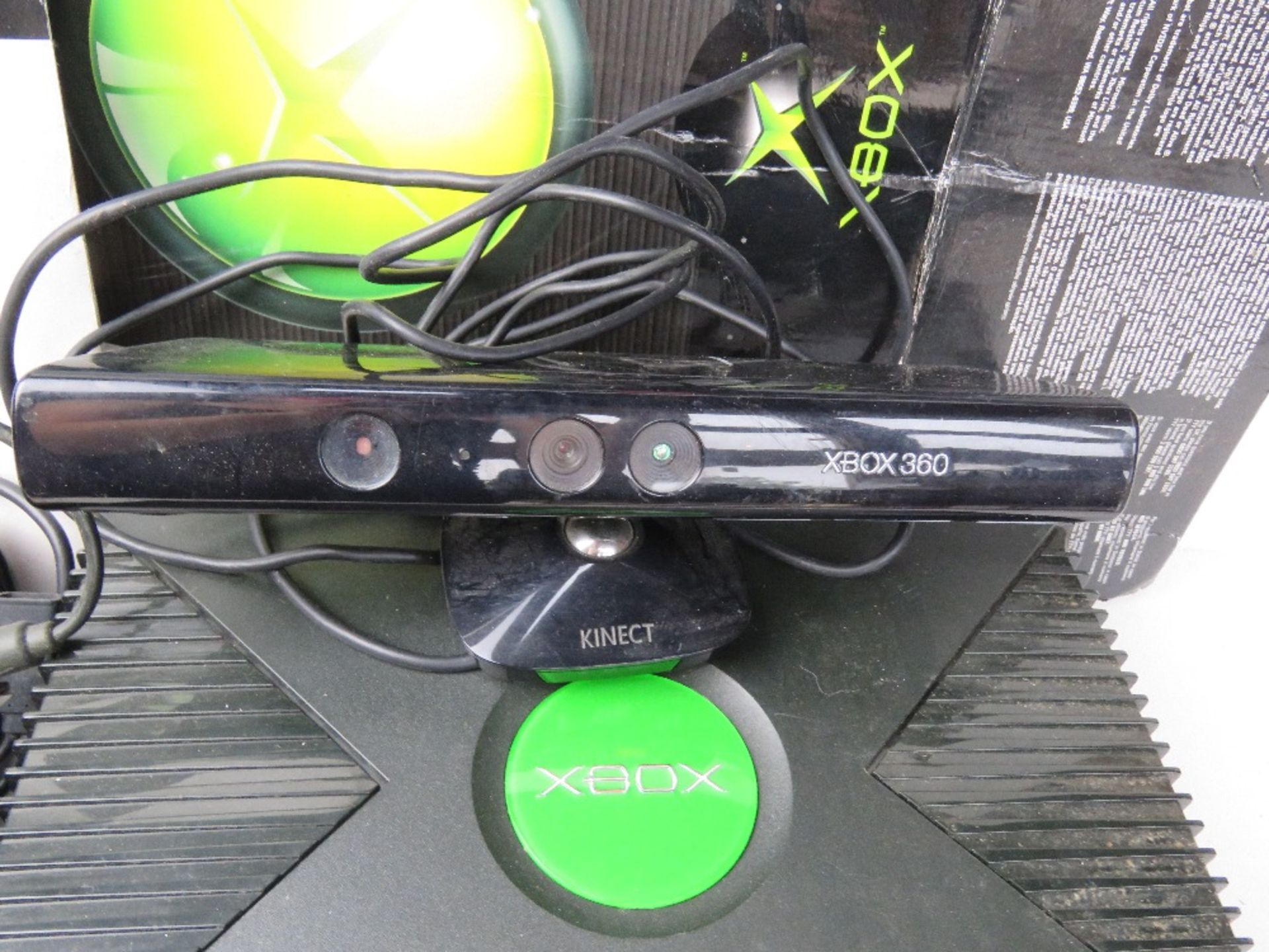 An XBox in original box including instructions, controller and cables, box a/f. - Image 3 of 4