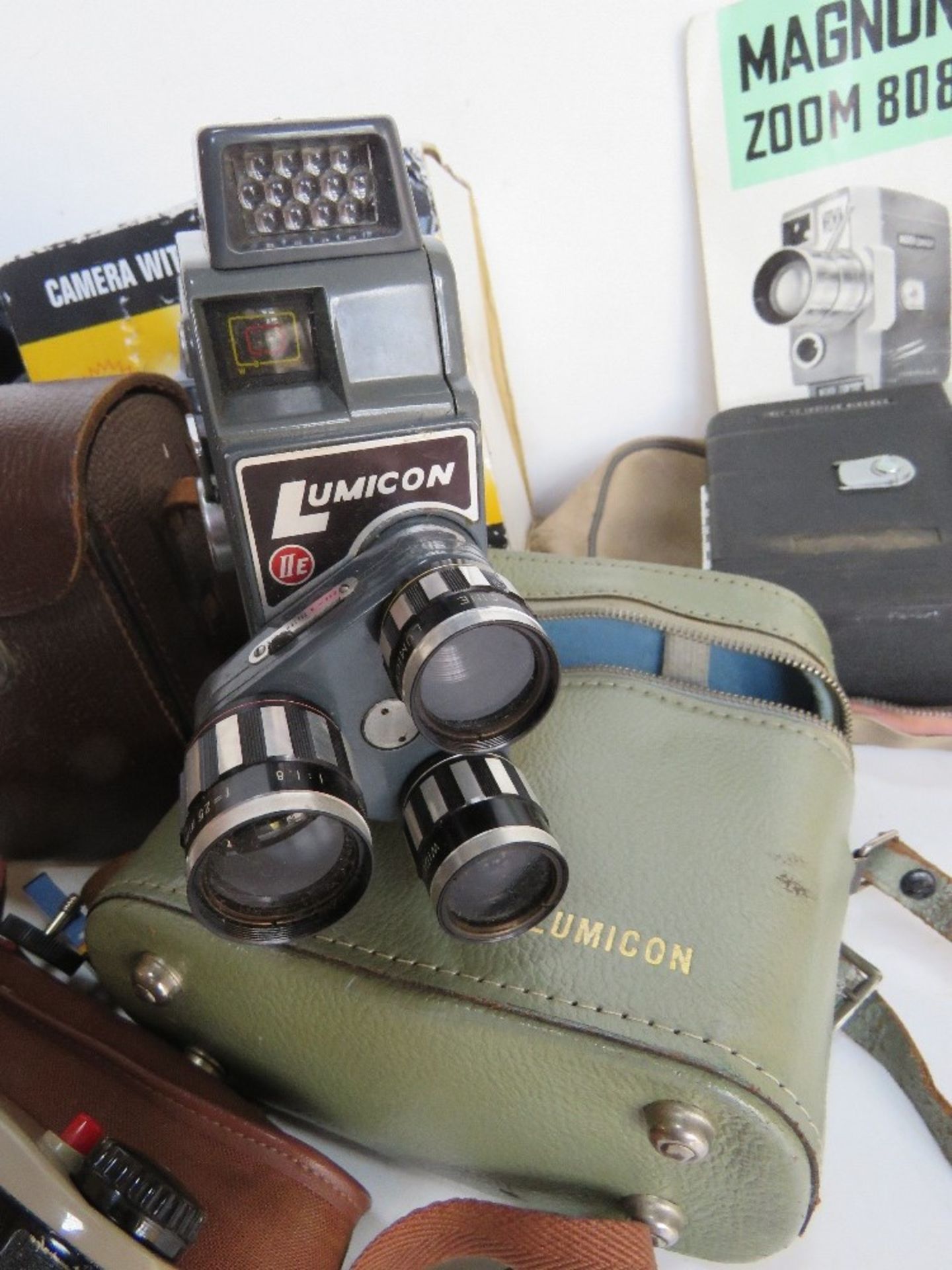 A quantity of assorted cameras inc Lumicon, Magnon Zoom 808, Bell & Howell, Samsung video camera, - Image 2 of 6