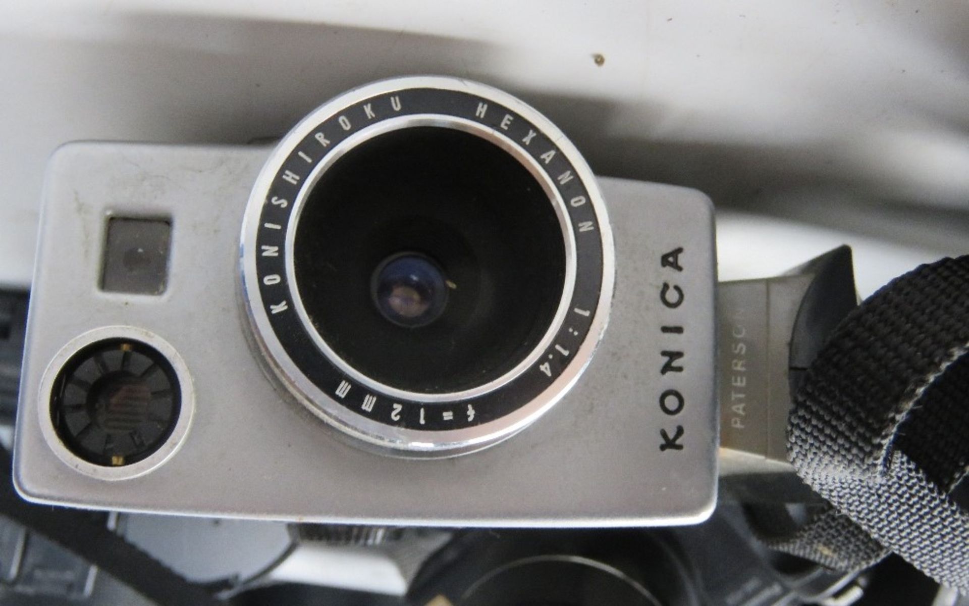 A quantity of cameras and equipment inc Tamron Lens, Panasonic Lumix, Minolta Dymax, Canon E05, - Image 8 of 8