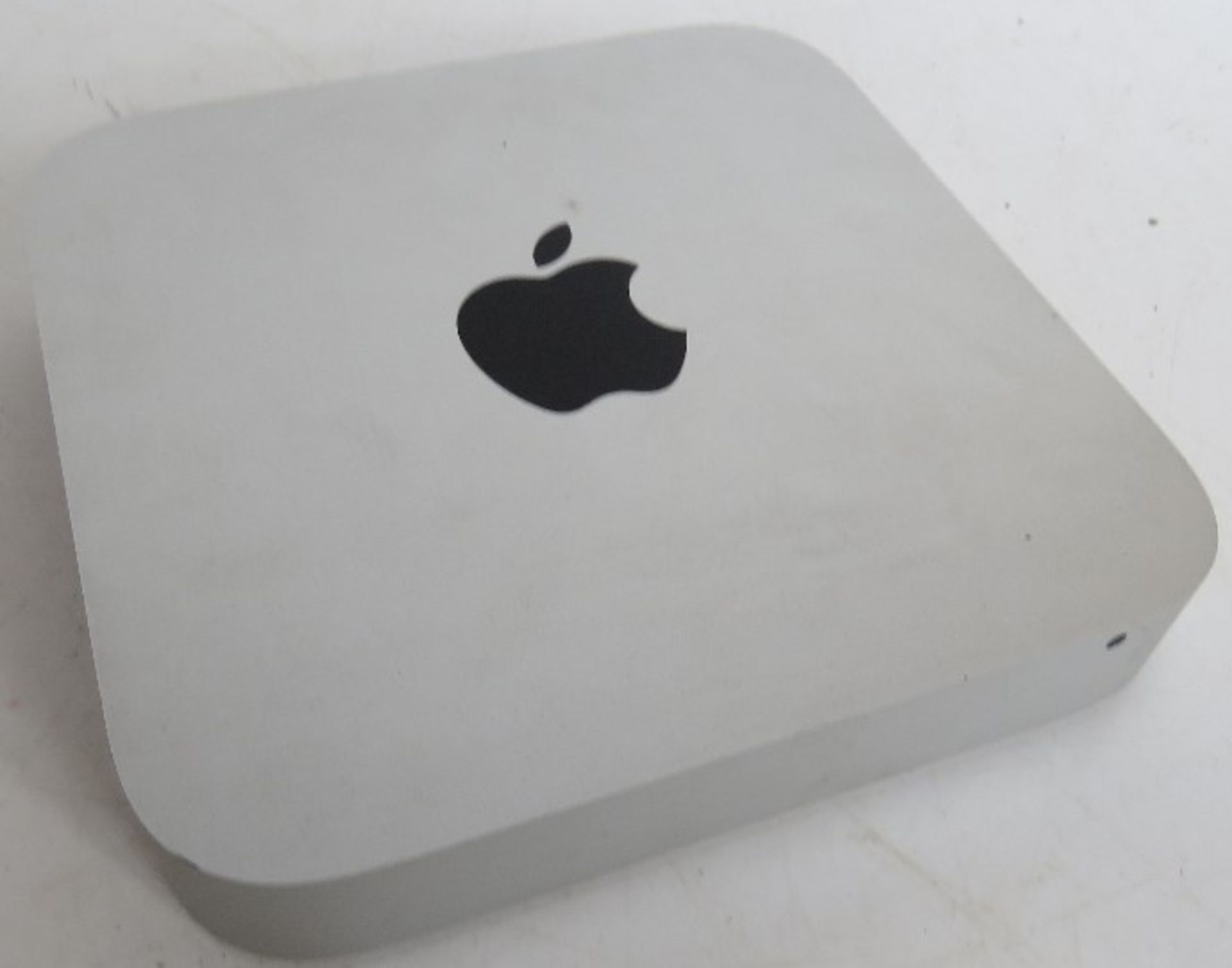 An Apple Mac Mini. No cables.