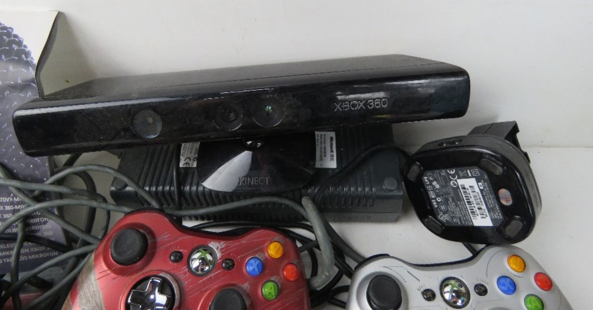 A quantity of XBox controllers, together with an instruction manual, charger and XBox 360 Kinect. - Image 4 of 4
