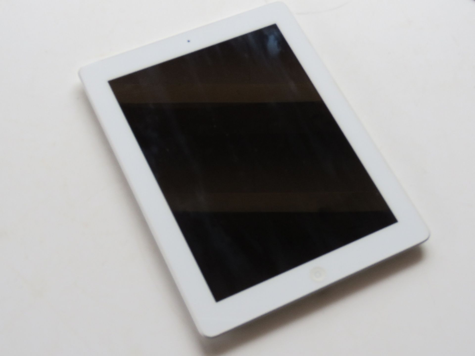 Apple iPad silver 32GB A1395 9. - Image 4 of 8