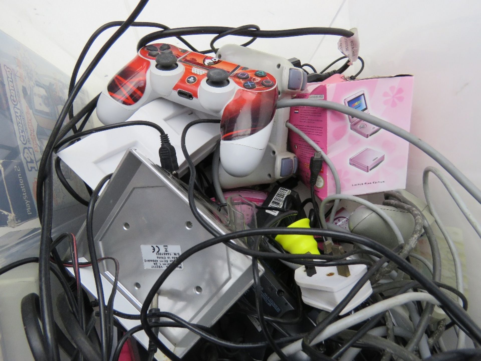 A quantity of assorted video games, accessories, inc a Wii console, Playstation EyeToy, - Image 7 of 7