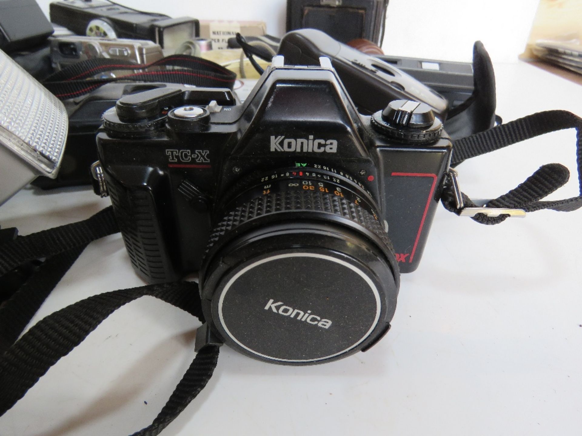 A quantity of assorted cameras and accessories inc Konica TC-X, Chinon, Flashmatic, etc. - Image 2 of 8