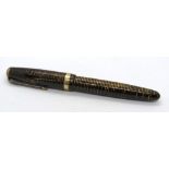 A Parker Major fountain pen with 14ct gold broad nib, golden pearl case, vacumatic fill, c.1941.