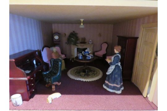 A superb decorated and furnished 'Georgian Manor' dolls house including dining room with butler, - Image 16 of 37