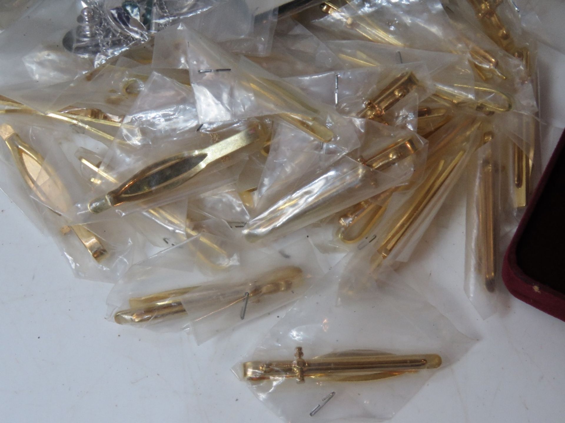 A quantity of Wilkinson tie pins (approx - Image 3 of 3