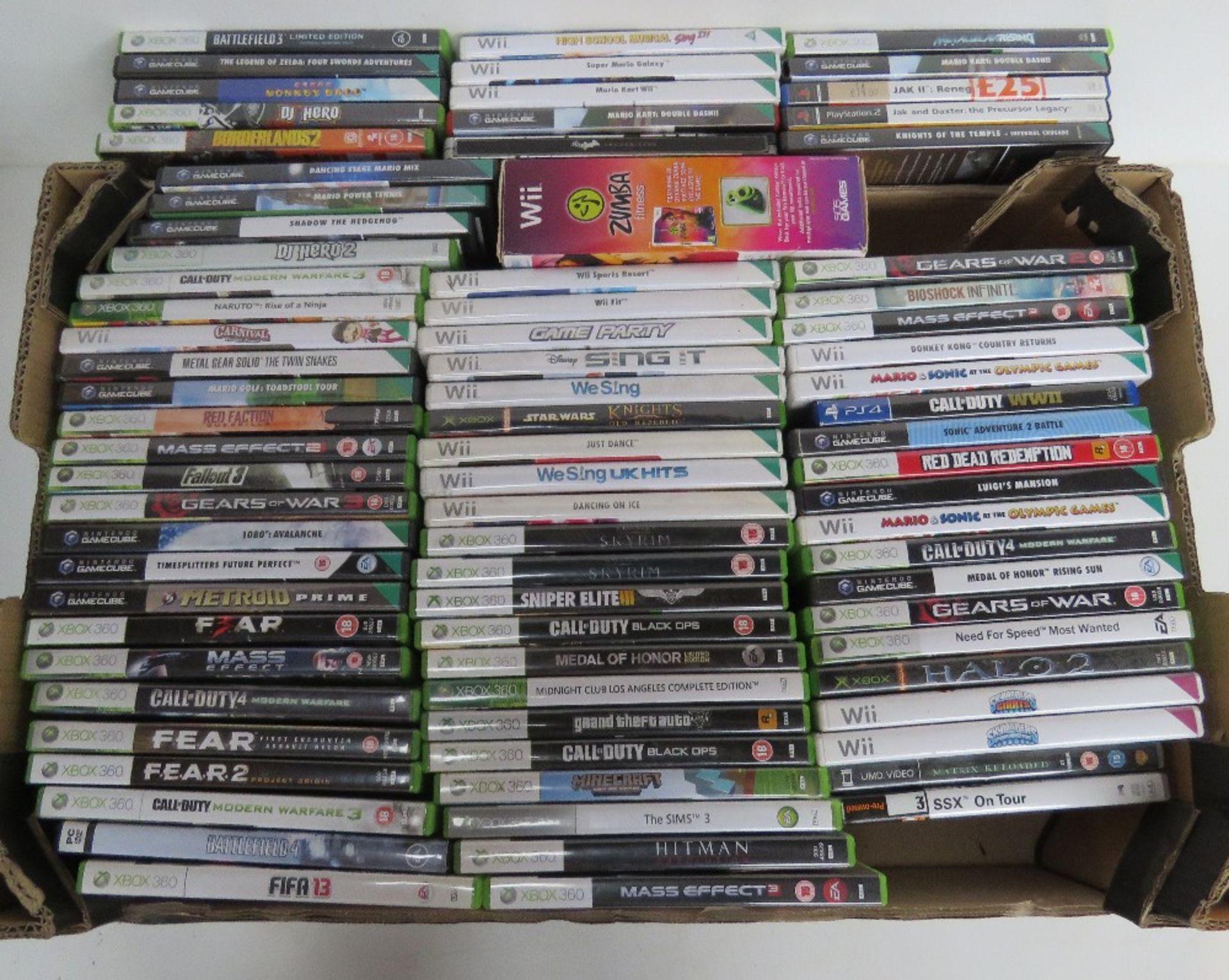 .A large quantity of video games including Xbox 360, PS4, Wii, Gamecube, etc.