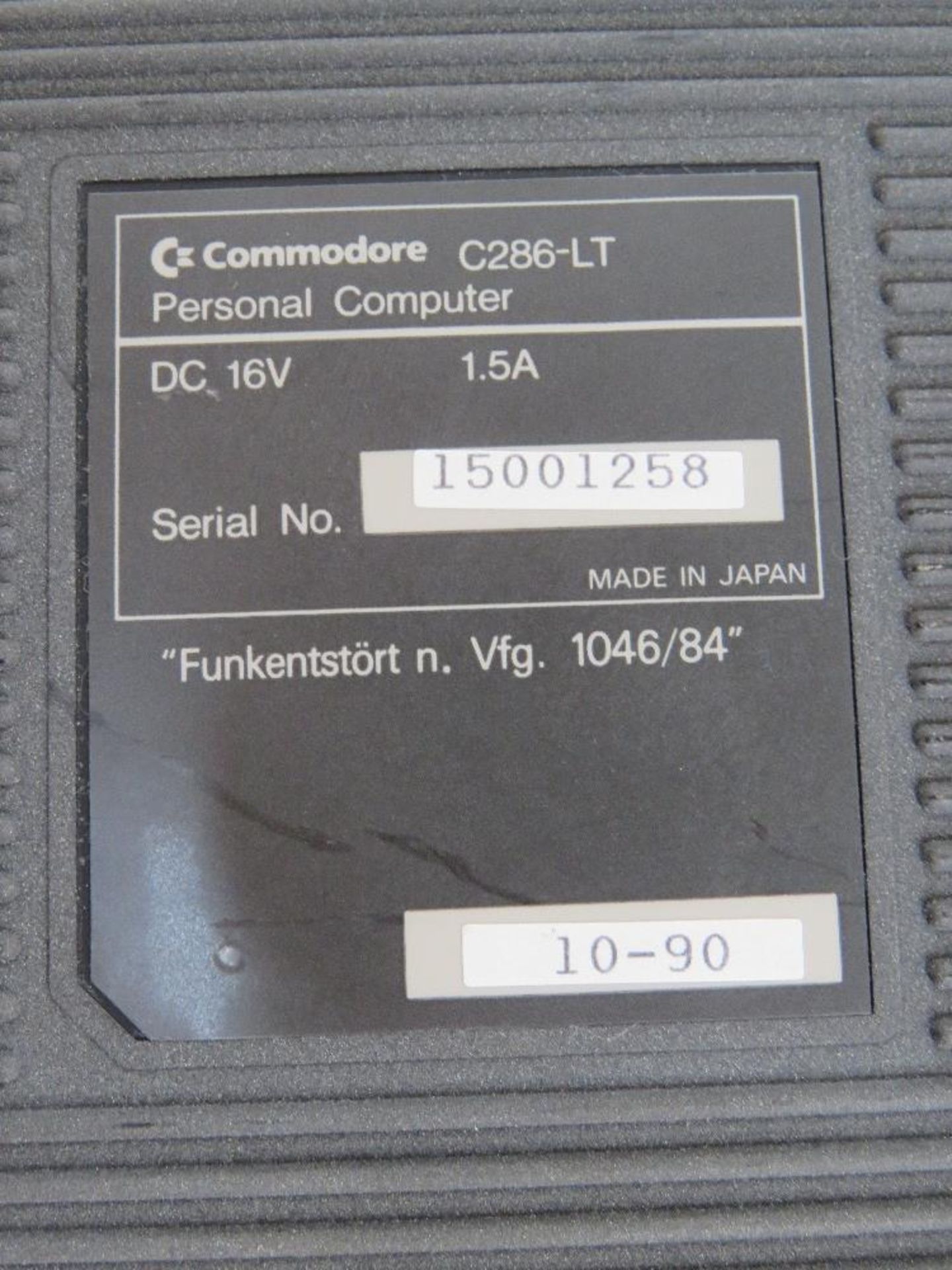 A Commodore personal computer C286-LT, no battery or cables. - Image 5 of 5