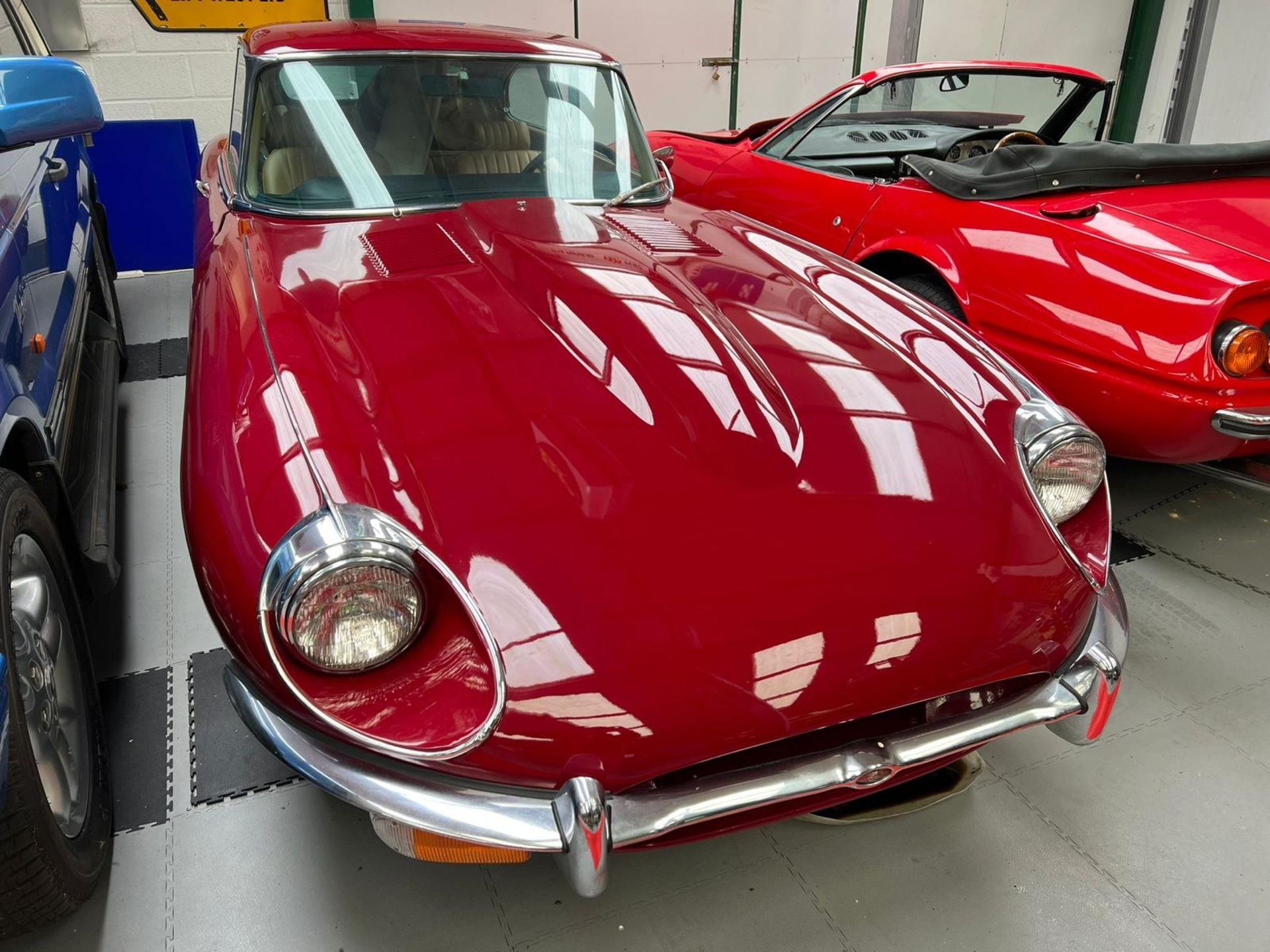 Jaguar E-Type fixed head 2+2 coupe 4.2E 1969 - Image 6 of 24