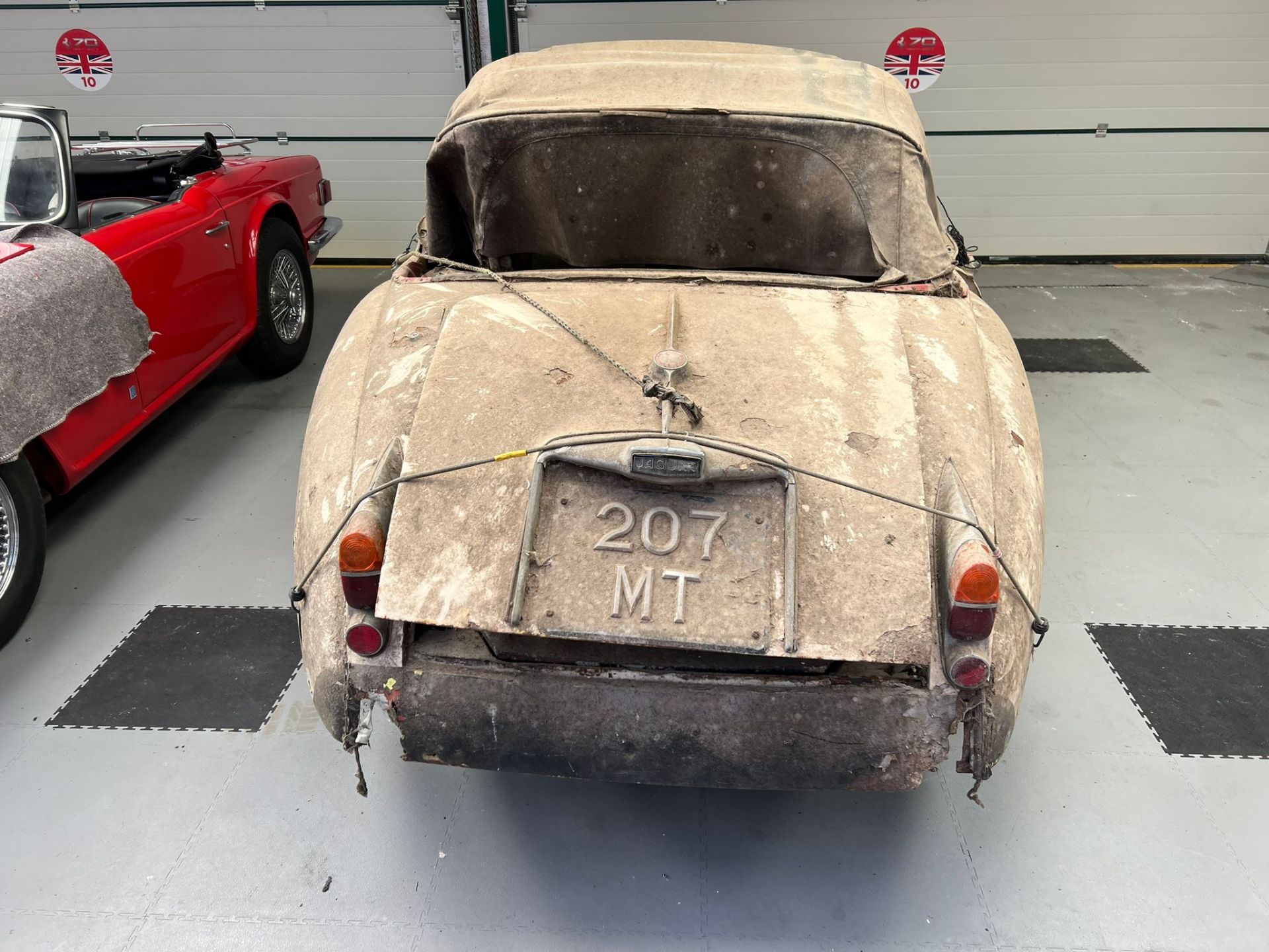 Jaguar XK150 3.4 Drop Head Coupe 1958 Barn Find. Matching numbers. - Image 9 of 14
