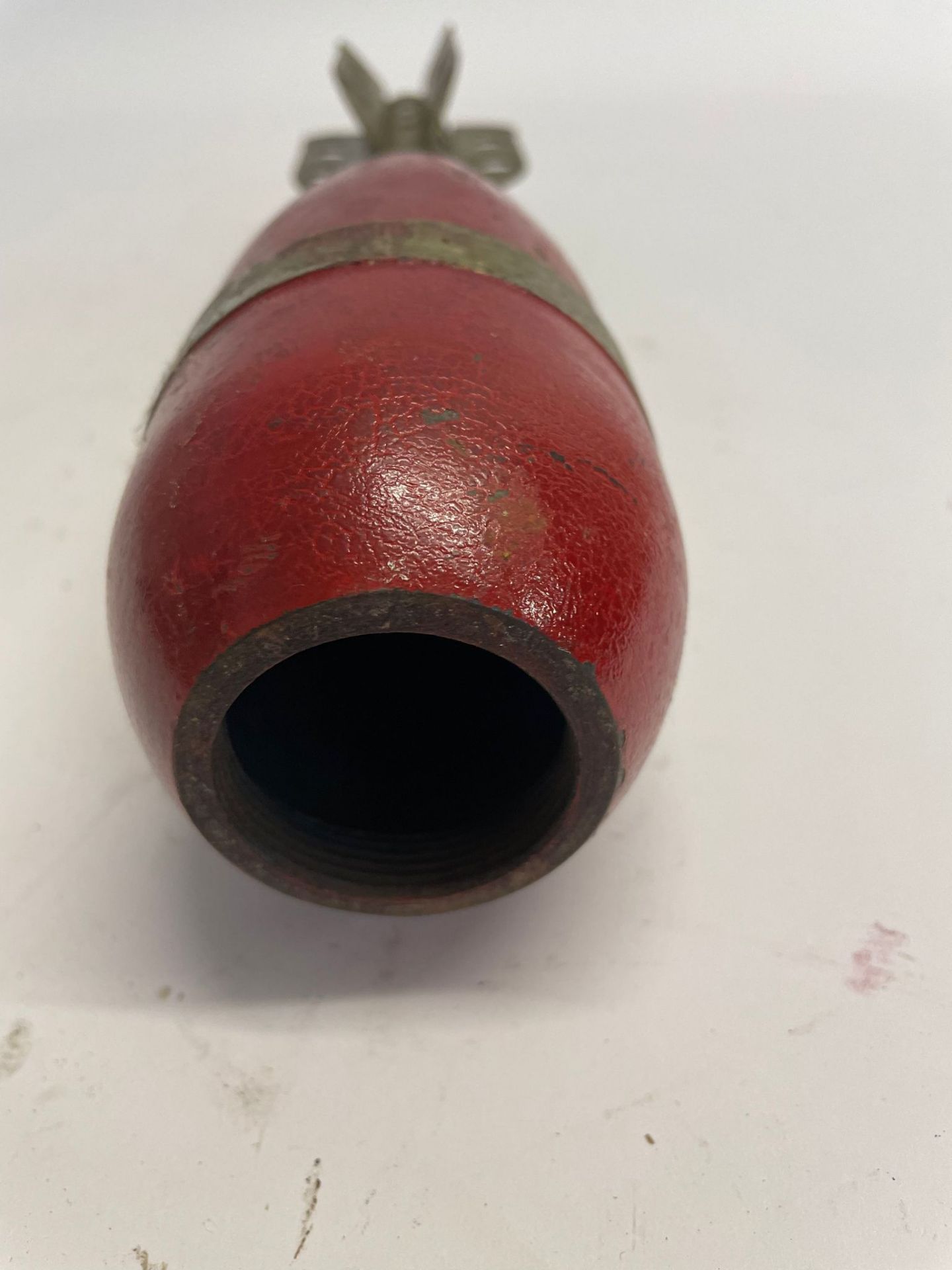An inert WWII British 10Lb smoke mortar round. This lot will be available to collect in person 48 - Image 4 of 4
