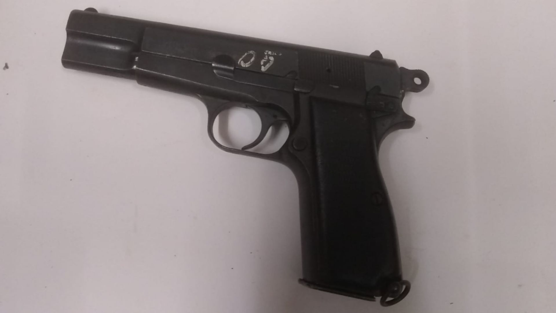 A deactivated (EU Spec) Belgian FN Brown - Image 3 of 3