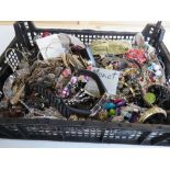 A quantity of assorted costume jewellery.