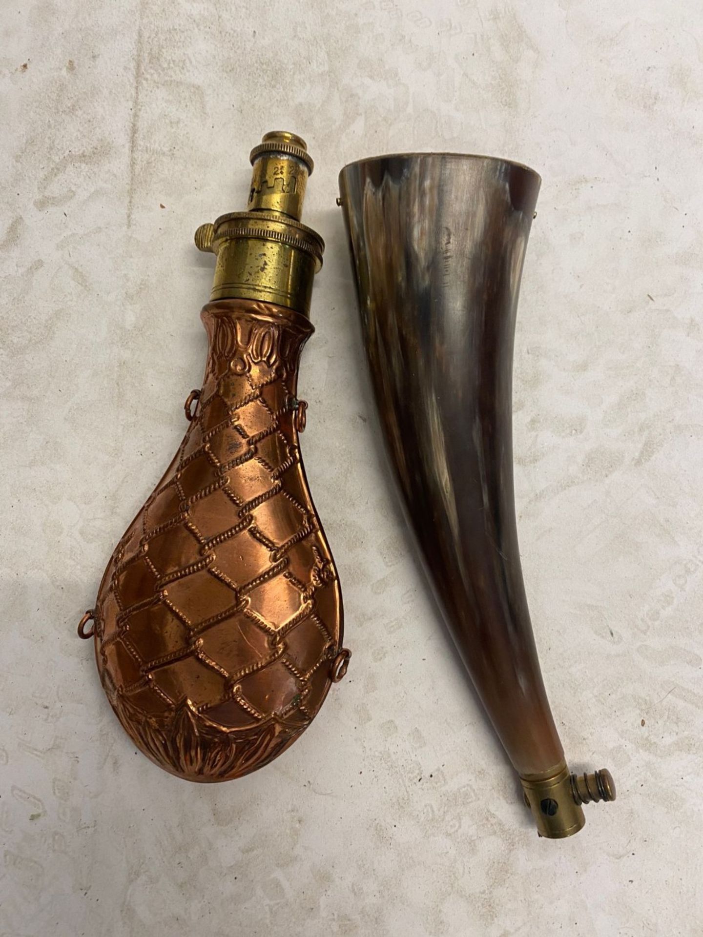 A copper powder flask and a horn powder - Image 2 of 2