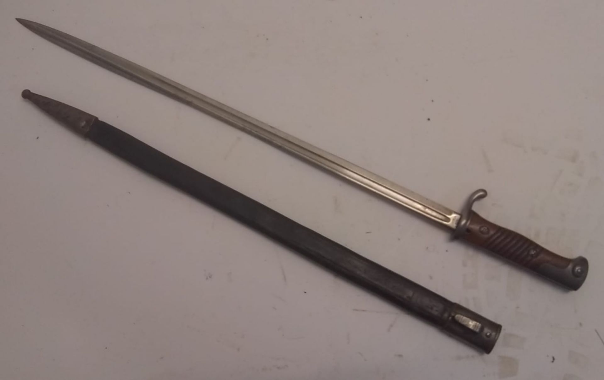 A WWI German G98 bayonet. This lot wi - Image 3 of 3