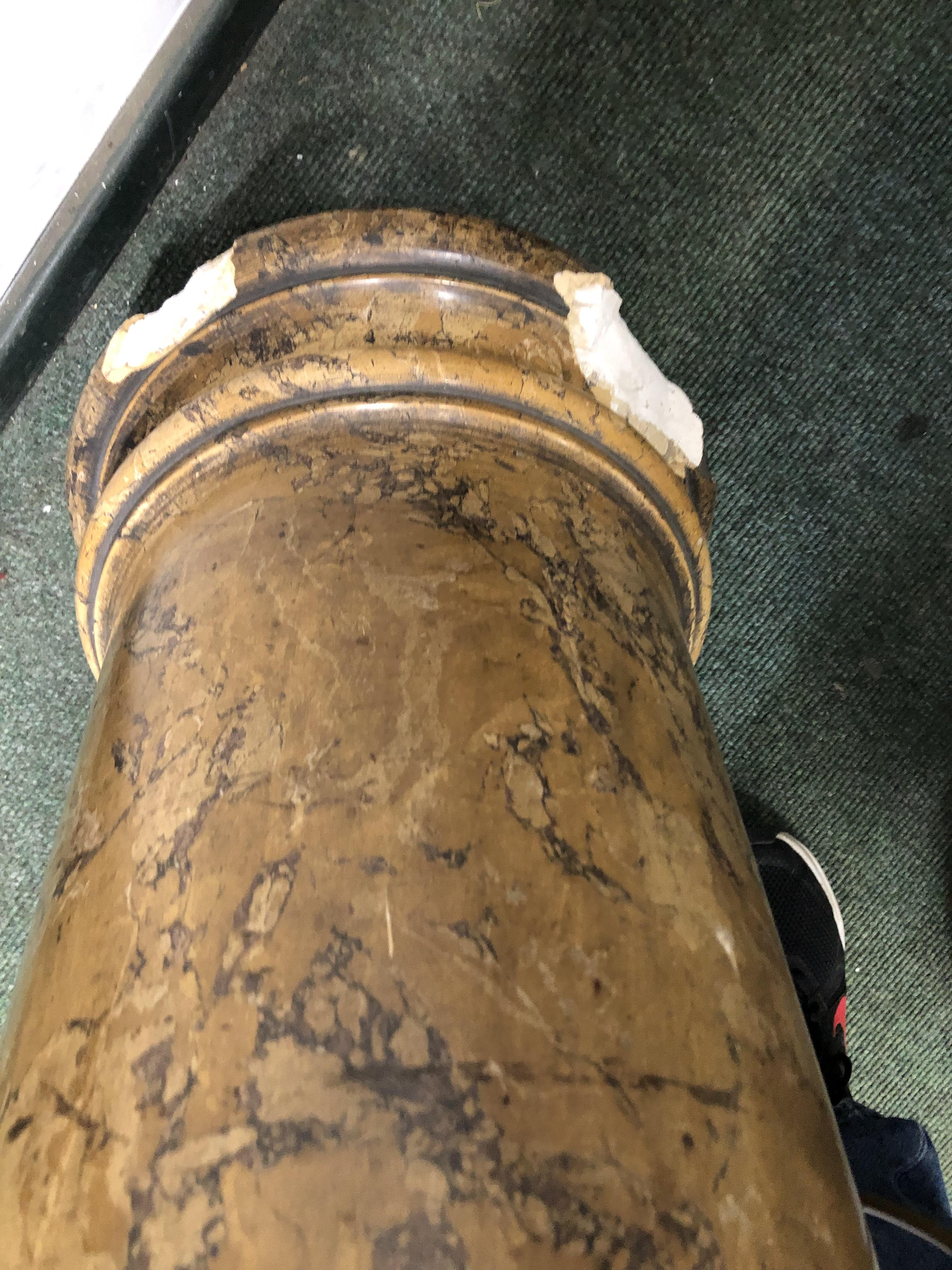 A SIMULATED MOTTLED OCHRE MARBLE CYLINDRICAL COLUMN ON A SOCLE FOOT. H 110cms. - Image 5 of 13