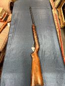A BSA CADET MODEL .177 AIR RIFLE SERIAL NUMBER CA48279 PLEASE NOTE AGE RESTRICTIONS APPLY TO THE