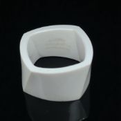 A FRANK GEHRY FOR TIFFANY AND CO TORQUE RING. SIGNED GEHRY, TIFFANY & CO, HONG KONG. FINGER SIZE M