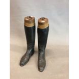 A PAIR OF GENTLEMANS BLACK RIDING BOOTS FITTED WITH SLADE TREES