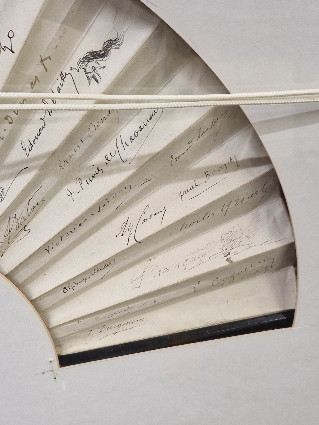 A 1881-3 FAN IN A DOUBLE SIDED FRAME, THE BACK OF THE HOLLY PAINTED LEAF SIGNED BY FRENCH - Image 6 of 7