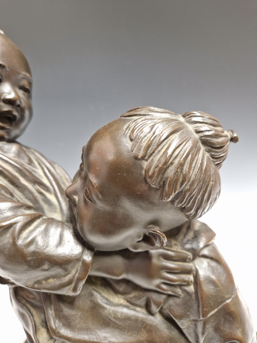 IZUMI SEIJO (1865-1937), A BRONZE OF TWO YOUNG BOYS WRESTLING, SEIJO SEAL MARK ON THE BASE. H - Image 17 of 23