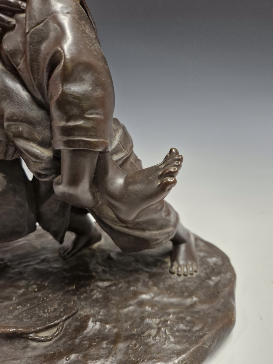 IZUMI SEIJO (1865-1937), A BRONZE OF TWO YOUNG BOYS WRESTLING, SEIJO SEAL MARK ON THE BASE. H - Image 19 of 23