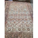 AN ANTIQUE PERSIAN MAHAL CARPET 358 x 270cms