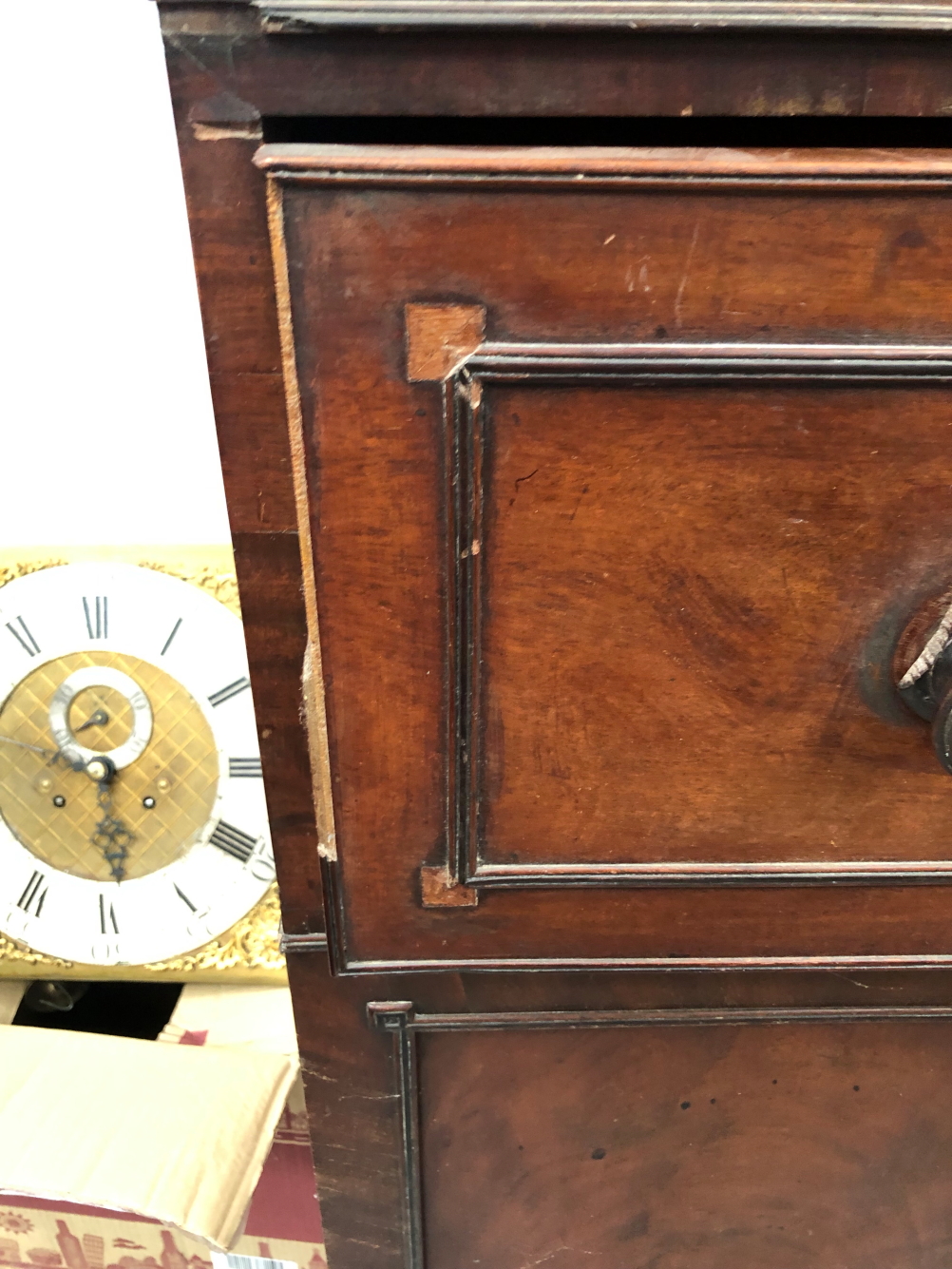 A GEORGE III MAHOGANY SECRETAIRE BOOKCASE WITH CABINET BASE FITTED WITH DRAWERS. 222 X 88 X 51CMS. - Image 5 of 23