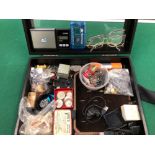 A TABLE TOP JEWELLERY DISPLAY CASE, MISC COSTUME JEWELLERY ETC.