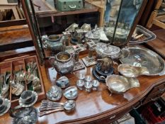 ELECTROPLATE CANDLESTICKS, SAUCE BOATS, A CAKE BASKET AND CUTLERY