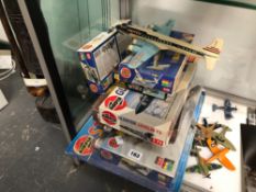 A COLLECTION OF AIRFIX AEROPLANE KITS TOGETHER WITH MODEL AEROPLANES
