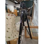 A MANFROTTO PROFFESIONAL CAMERA TRIPOD