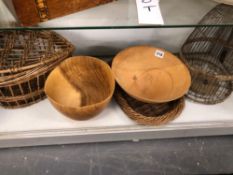 TWO TURNED WOODEN BOWLS AND A COLLECTION OF BASKETS