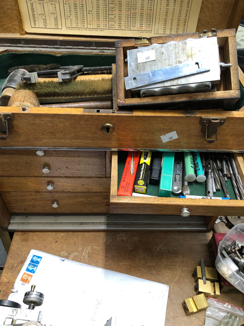 A COLLECTION OF WATCH AND CLOCK MAKERS TOOLS, TO INCLUDE DRILL BITS, LATHES, A MAHOGANY AND - Image 10 of 22