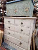 AN ANTIQUE HAND PAINTED CHEST OF DRAWERS. 100 X 102 X 47CMS AND A SMALL BLANKET BOX.
