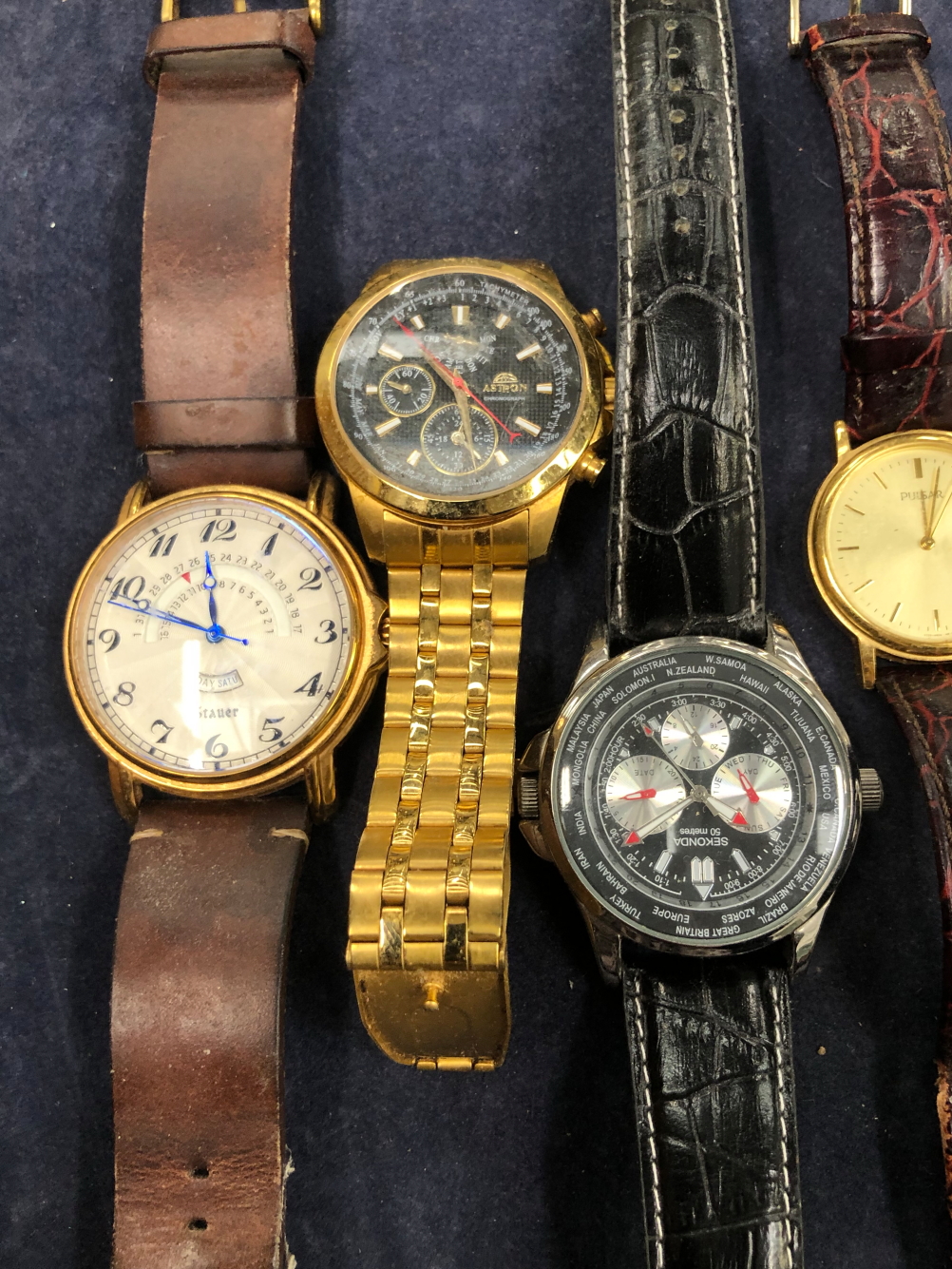 SIX VARIOUS WRIST WATCHES TO INCLUDE PULSAR, SEKONDA, STAUER AND ASTRON. - Image 2 of 4