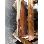 A VINTAGE LEATHER LEG-O-MUTTON GUN CASE