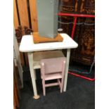 A CHILDS CHAIR, A GELATINE ETC