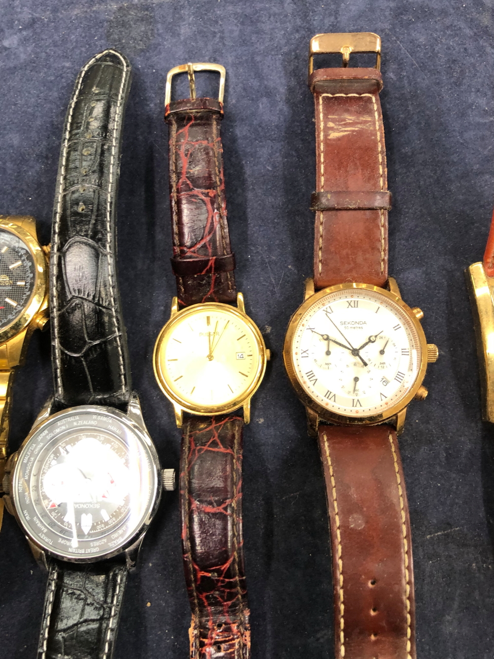 SIX VARIOUS WRIST WATCHES TO INCLUDE PULSAR, SEKONDA, STAUER AND ASTRON. - Image 3 of 4